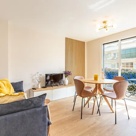 Appartement Ak Magnifique Et Spacieux 3 Pieces, Vue *